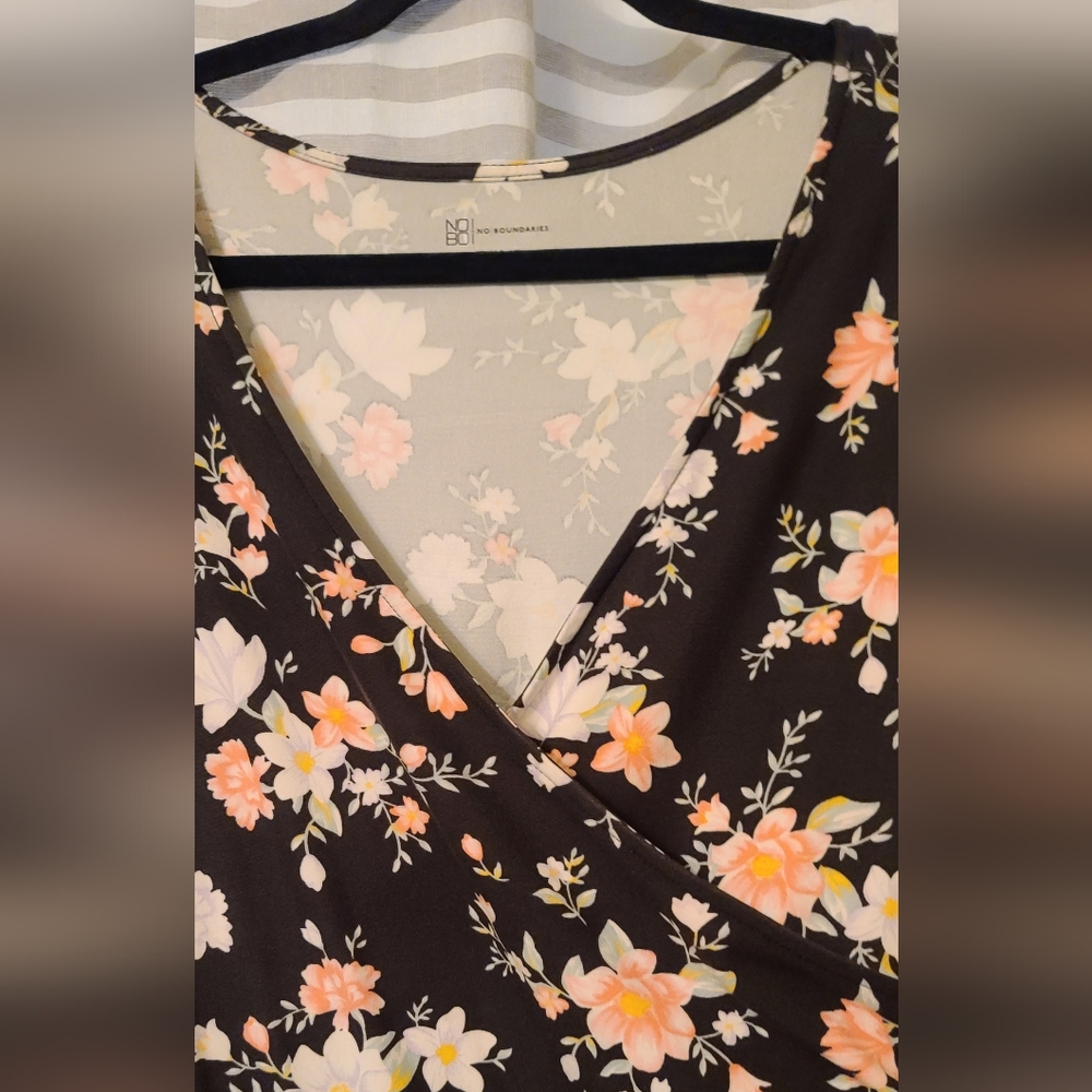 Dress - Picture 4 of 5